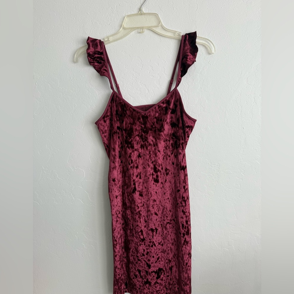LC Lauren Conrad Maroon Velvet Dress